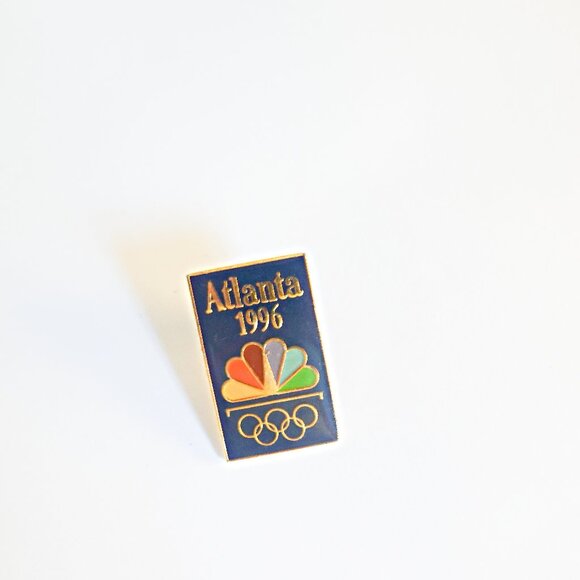 Atlanta 1996 NBC Olympic Media Sponsor Pin ~ TV ~ Classic Blue with Logo l - Picture 1 of 2